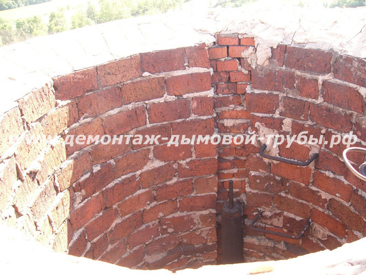 Демонтаж кирпичной дымовой трубы в Истре на ОАО Истра-Нутриция